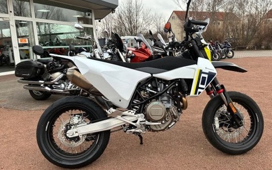 Neufahrzeug Husqvarna 701 Supermoto - Bild 4
