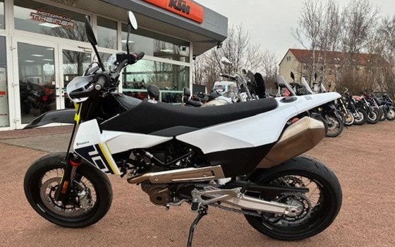 Neufahrzeug Husqvarna 701 Supermoto - Bild 6