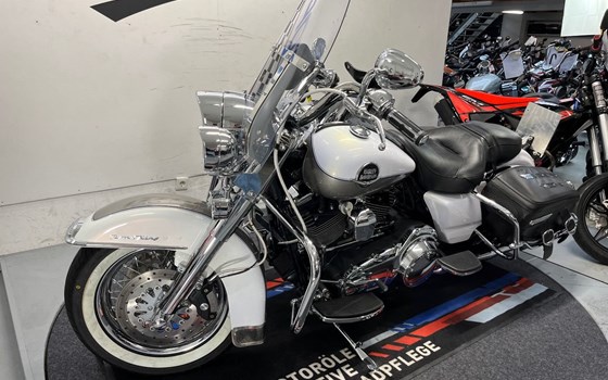 Gebrauchtmotorrad Harley-Davidson Road King Custom FLHRS - Bild 3