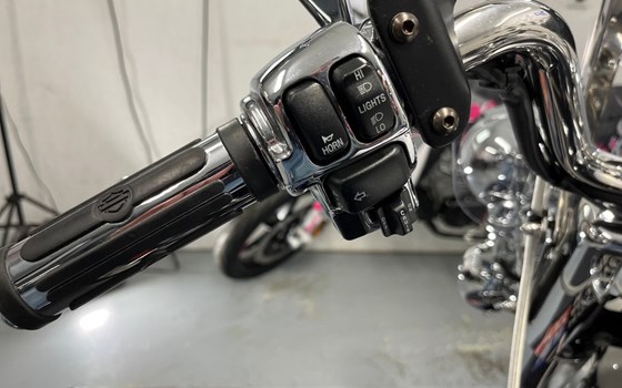 Gebrauchtmotorrad Harley-Davidson Road King Custom FLHRS - Bild 8