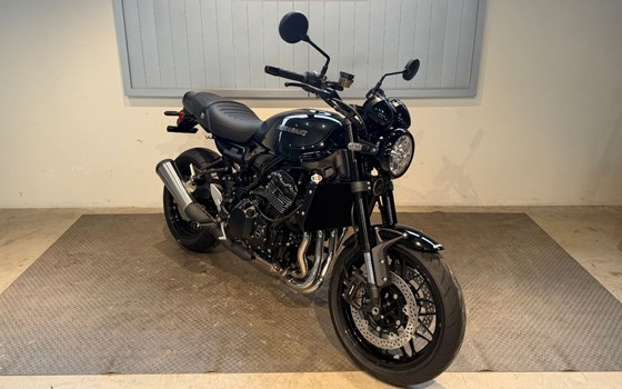 Neufahrzeug Kawasaki Z900 RS Black Ball Edition - Bild 1