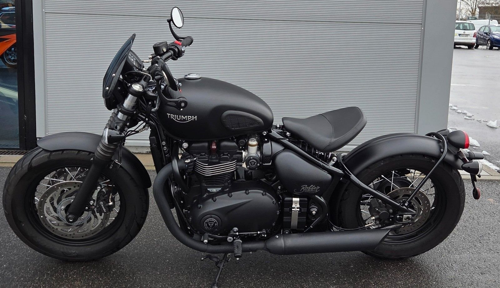Triumph Bonneville Bobber Black
