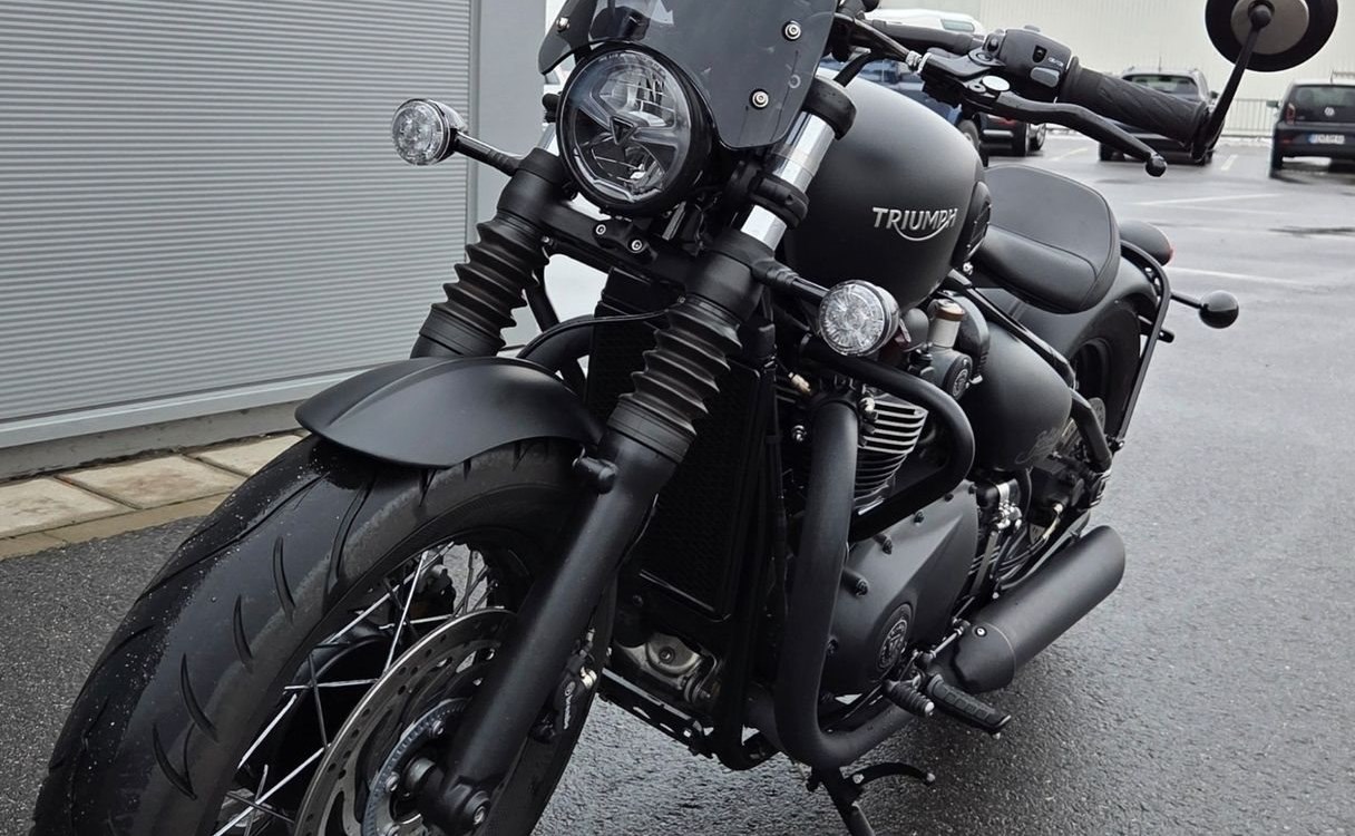 Angebot Triumph Bonneville Bobber Black