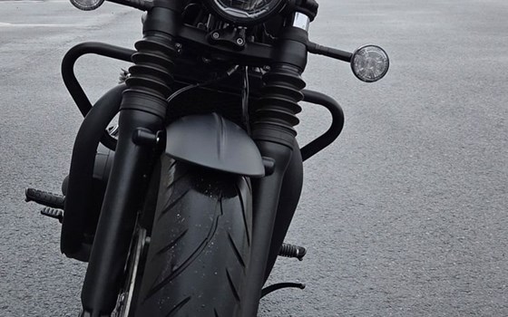 Gebrauchtmotorrad Triumph Bonneville Bobber Black - Bild 3