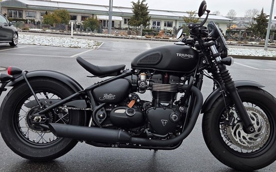 Gebrauchtmotorrad Triumph Bonneville Bobber Black - Bild 4