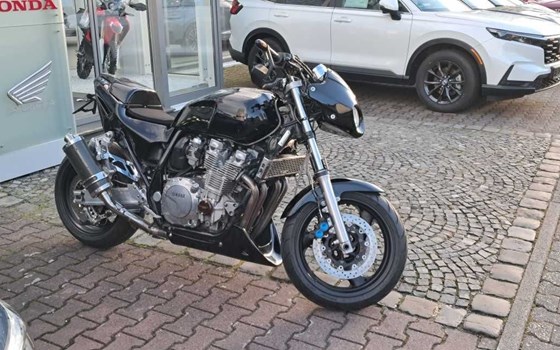 Gebrauchtmotorrad Yamaha XJR 1300 - Bild 1