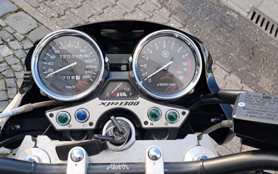 Gebrauchtmotorrad Yamaha XJR 1300 - Bild 5
