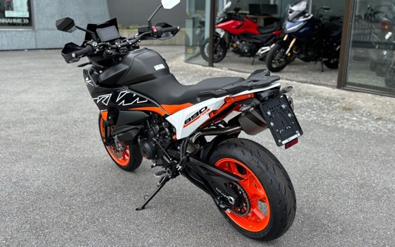 Neufahrzeug KTM 890 SMT - Bild 9