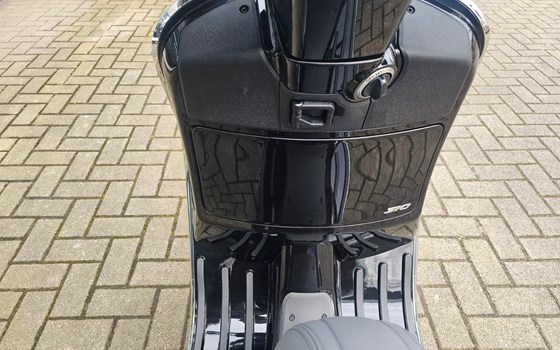 Neufahrzeug Vespa GTS 310 - Bild 11