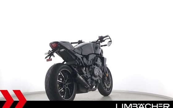 Gebrauchtmotorrad Honda CB1000R Black Edition - Bild 8