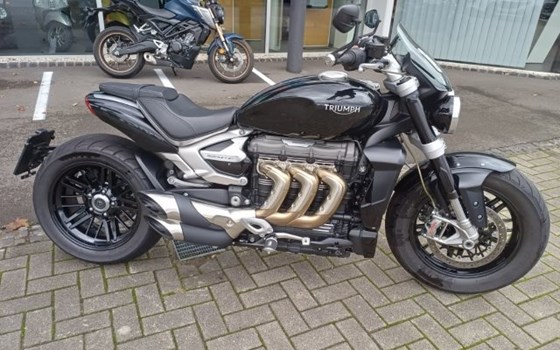 Gebrauchtmotorrad Triumph Rocket 3 R - Bild 2