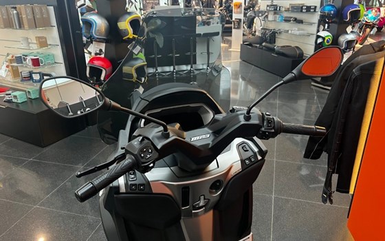 Gebrauchtmotorrad Piaggio MP3 530 HPE Exclusive - Bild 3