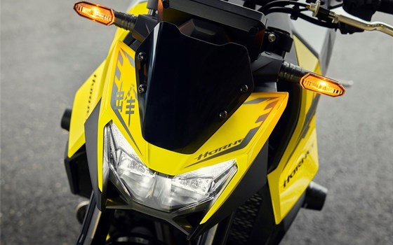 Neufahrzeug Honda CB750 Hornet E-Clutch - Bild 16