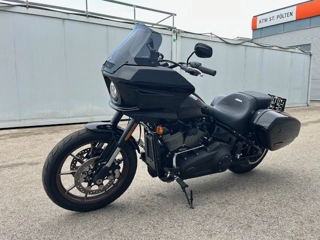 Harley-Davidson Softail Low Rider ST (Vivid Black) - Bild 11