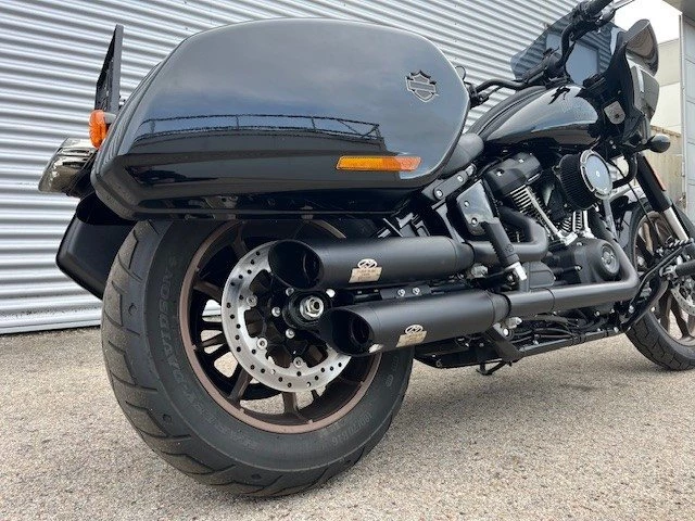 Harley-Davidson Softail Low Rider ST (Vivid Black) - Bild 8