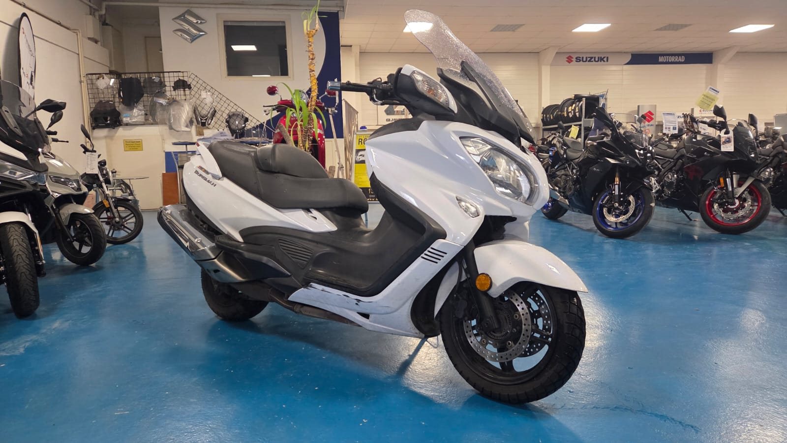 Suzuki Burgman 650 Executive