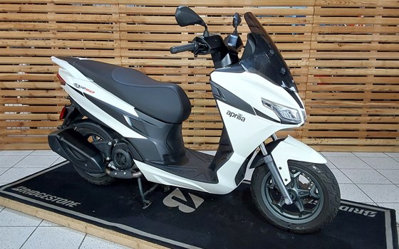 Gebrauchtmotorrad Aprilia SXR 50 - Bild 1