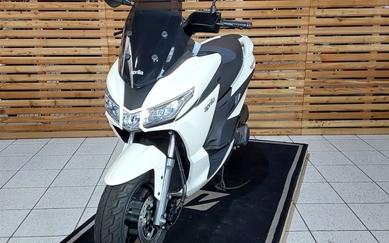 Gebrauchtmotorrad Aprilia SXR 50 - Bild 3