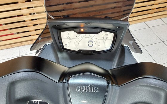 Gebrauchtmotorrad Aprilia SXR 50 - Bild 7