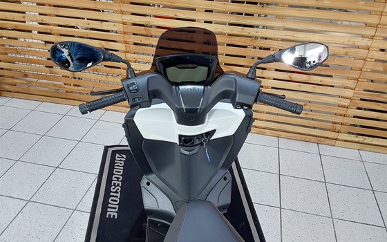 Gebrauchtmotorrad Aprilia SXR 50 - Bild 8