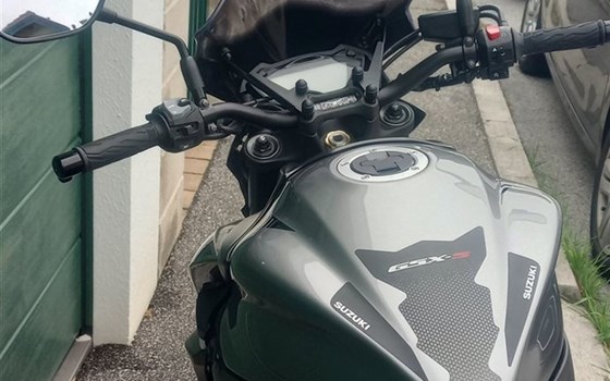 Gebrauchtmotorrad Suzuki GSX-S1000 - Bild 3