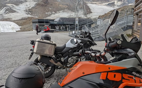 Gebrauchtmotorrad KTM 1050 Adventure - Bild 2