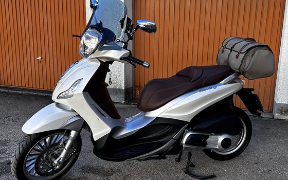 Gebrauchtmotorrad Piaggio Beverly 300 i.e. - Bild 1