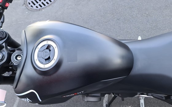 Gebrauchtmotorrad Triumph Trident 660 - Bild 10