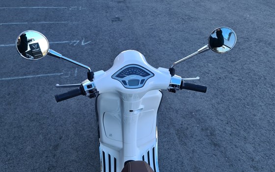 Gebrauchtmotorrad Vespa Primavera 50 4T - Bild 7