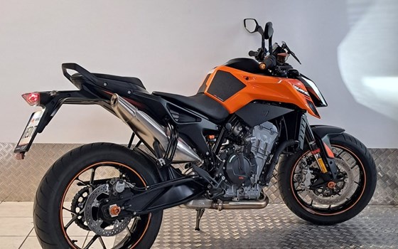 Gebrauchtmotorrad KTM 790 Duke L - Bild 3