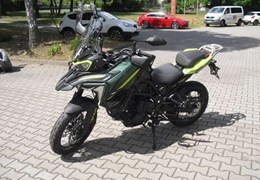 Neumotorrad Benelli TRK 702