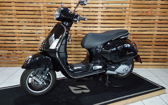 Gebrauchtmotorrad Vespa GTS 125 Super - Bild 1