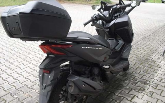Gebrauchtmotorrad Honda Forza 350 - Bild 7