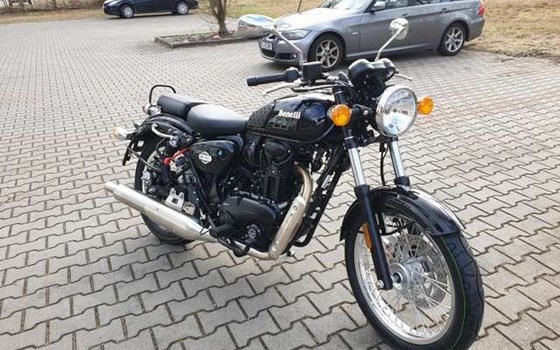 Gebrauchtmotorrad Benelli Imperiale 400 - Bild 1