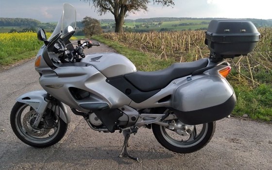 Gebrauchtmotorrad Honda NT 650V Deauville - Bild 2