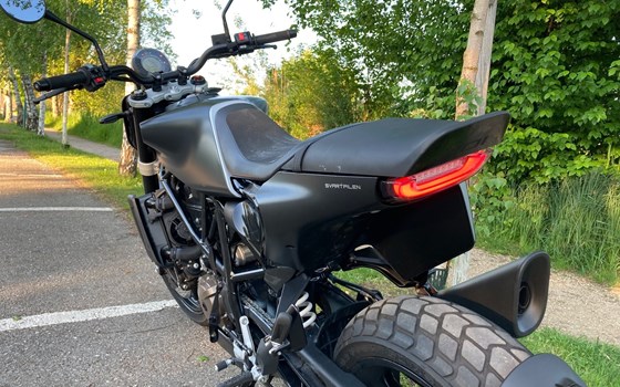 Gebrauchtmotorrad Husqvarna Svartpilen 701 - Bild 5