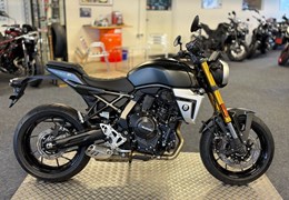 Neumotorrad Suzuki GSX-8T