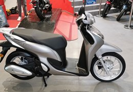 Neumotorrad Honda SH Mode 125