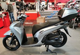 Neumotorrad Honda SH350i