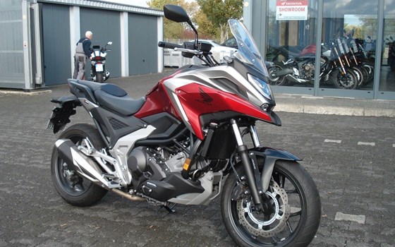 Gebrauchtmotorrad Honda NC750X DCT - Bild 2