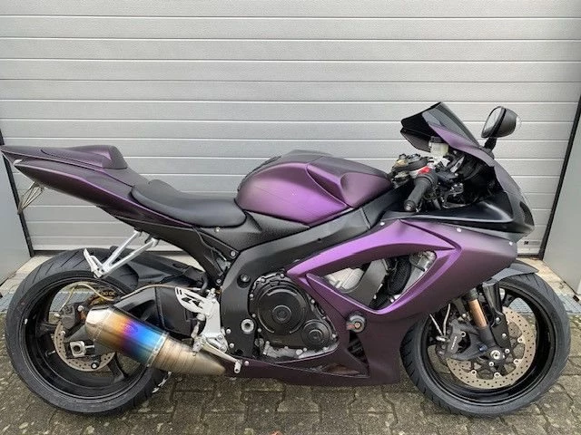 Suzuki GSX-R 750