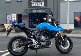 Neumotorrad Suzuki GSX-8S