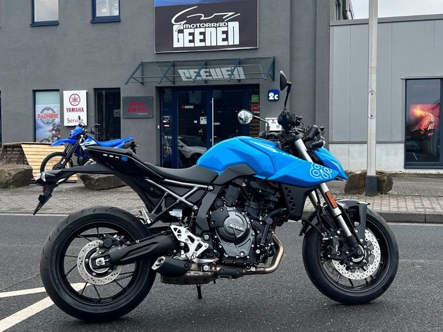Suzuki GSX-8S