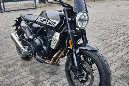 Brixton Crossfire 500 X