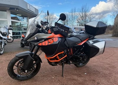 GEBRAUCHTFAHRZEUG KTM 1050 Adventure