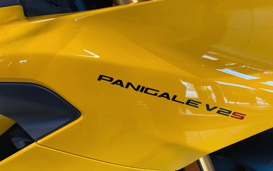 Neufahrzeug Ducati Panigale V2 S - Bild 15