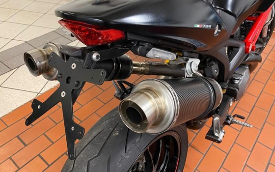 Gebrauchtmotorrad Ducati Monster 796 - Bild 2