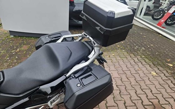 Gebrauchtmotorrad Honda Forza 750 - Bild 8