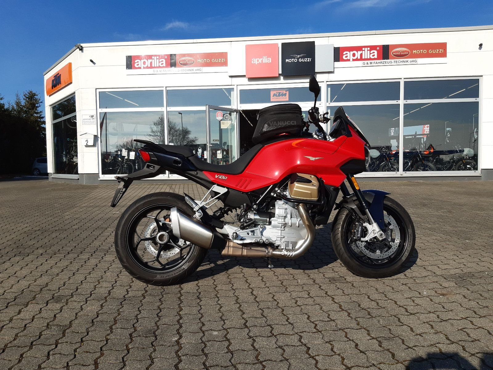 Moto Guzzi V100 Mandello 