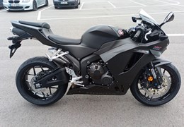 Neumotorrad Honda CBR600RR